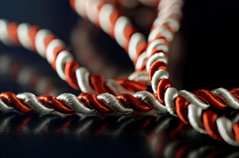 Como Escolher o Cordão Personalizado para Crachá Ideal para Sua Empresa Como Escolher o Cordão Personalizado para Crachá Ideal para Sua Empresa